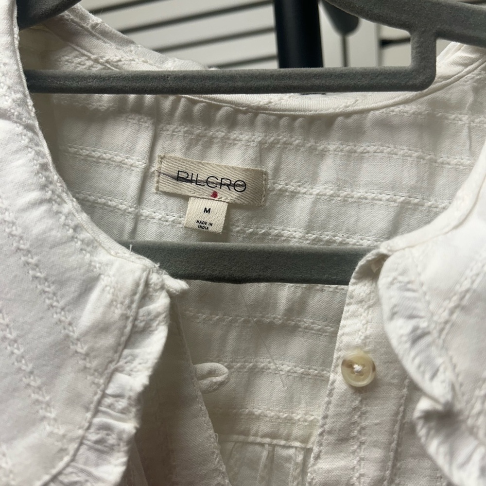 Nwot  White Textured Sleeveless Blouse - Picture 2 of 8